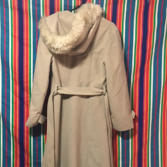 Late 70's VTG women's high fashion coat - Picture 5 of 8